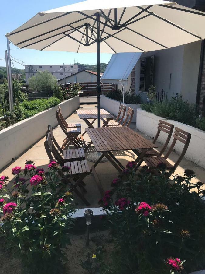 Sara'S Villa Shkodra Kültér fotó
